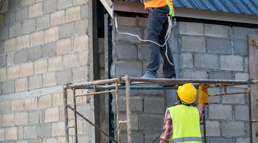 Professional residential roofers in Easton, ME